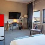 De Business & Szálloda 4*