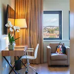 De Business & 4* Guimarães