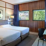 De Business & Hotel 4*
