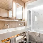 Hotel De Business & 4*