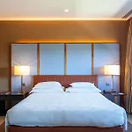 De Business & 4* Guimarães