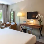Szálloda De Business & 4*