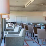 De Business & 4* Guimarães