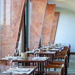 Otel De Business &