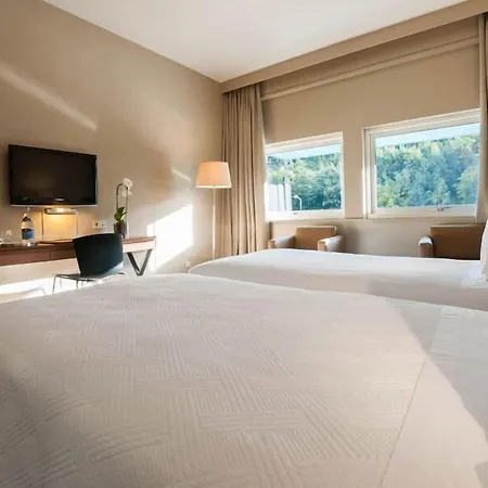 Hotel De Business & 4*