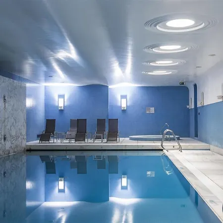 De Business & Hotel 4*