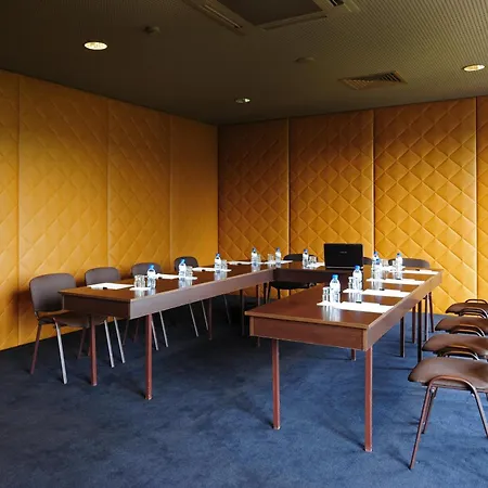 Hotel De Business &