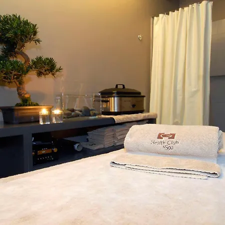 Hotel De Business & 4*