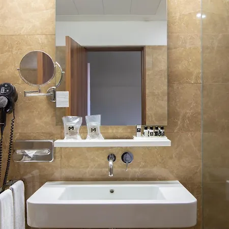 De Business & Hotel Guimaraes