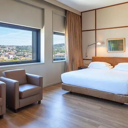 De Business & Hotel Guimarães
