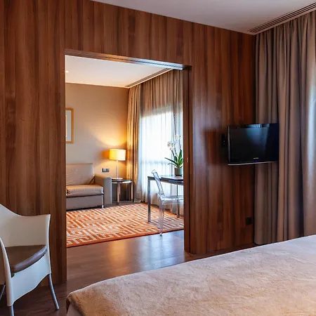 De Business & Hotel Guimarães