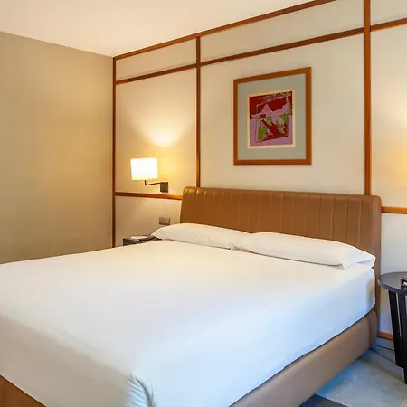 De Business & 4* Guimarães