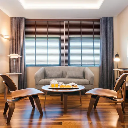 De Business & 호텔 귀마레스