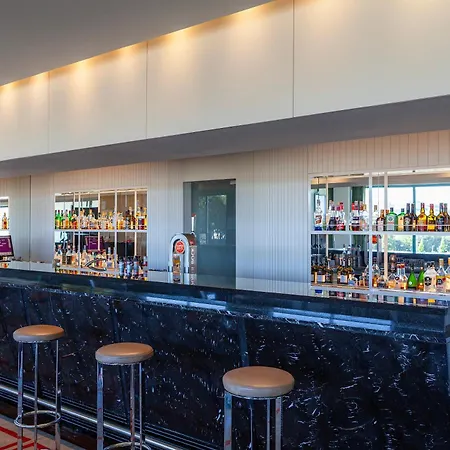 De Business & 酒店 4*