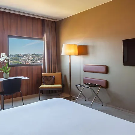 Hotel De Business & 4*