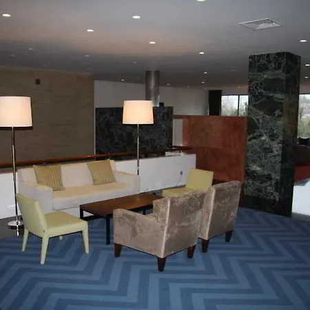 De Business & Hotel Guimarães