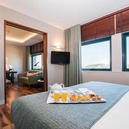 De Business & 4* Guimarães