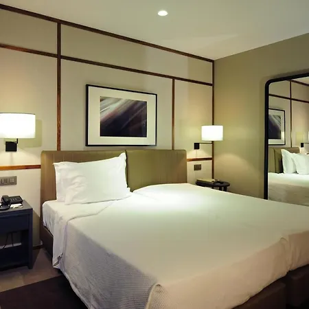 Hotel De Business & 4*