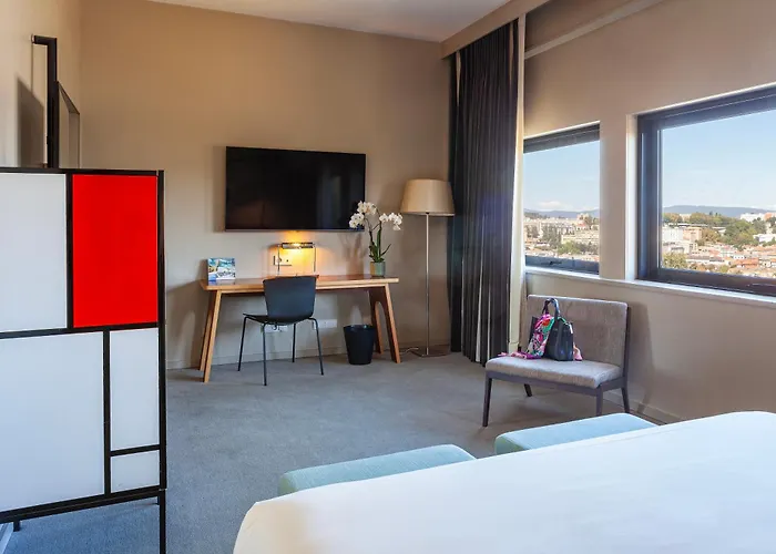 De Business & Hotel 4*