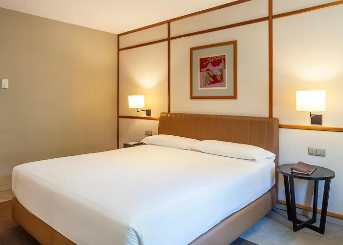 De Business & 4* Guimarães