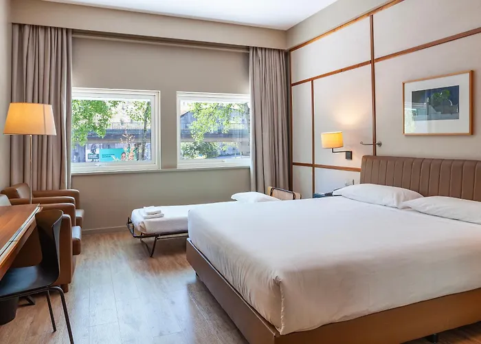 De Business & 4* Guimarães