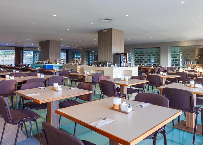 Hotel De Business & 4*